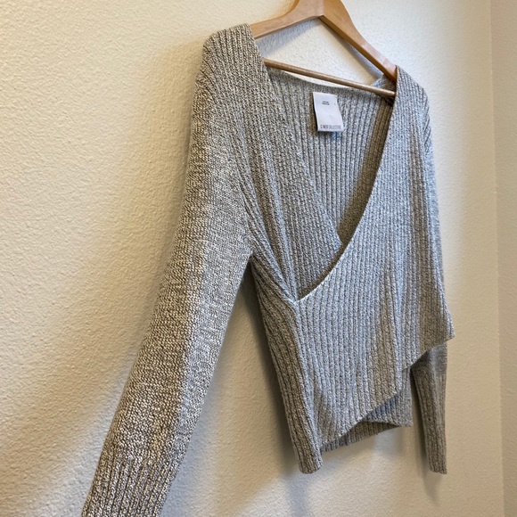 C/MEO Collective Evolution Crossover Grey Sweater - Picture 6 of 15